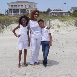 Meet your Posher, Abeba